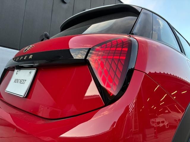 BMW MINI COOPER 5DOOR 2025 Image 31