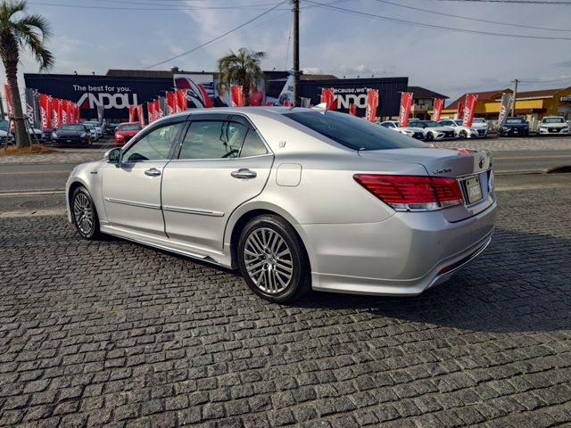 TOYOTA CROWN MAJESTA HYBRID 2018 Image 31