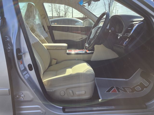 TOYOTA CROWN MAJESTA HYBRID 2018 Image 31