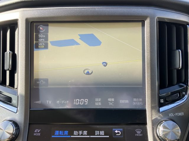 TOYOTA CROWN MAJESTA HYBRID 2018 Image 31