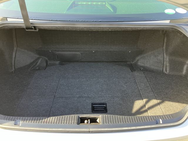 TOYOTA CROWN MAJESTA HYBRID 2018 Image 31