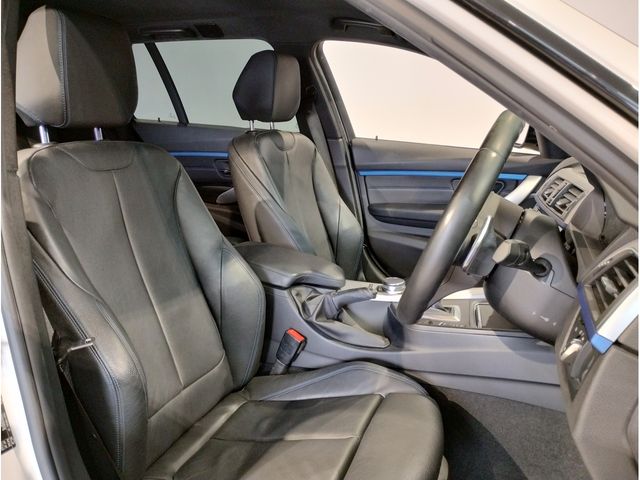 BMW 3SERIES TOURING 2018 Image 31