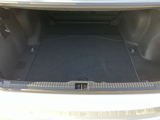 TOYOTA LEXUS IS300H 2024 Image 31