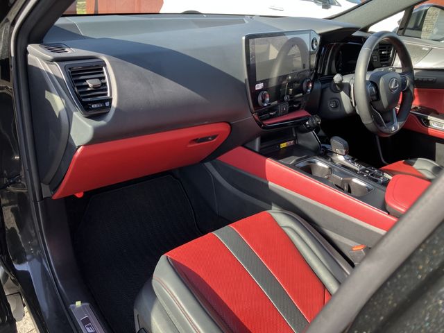 TOYOTA LEXUS NX350H 2023 Image 31