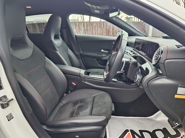 MERCEDES BENZ CLA SH 2024 Image 31
