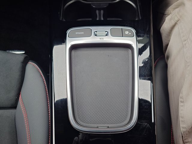 MERCEDES BENZ CLA SH 2024 Image 31