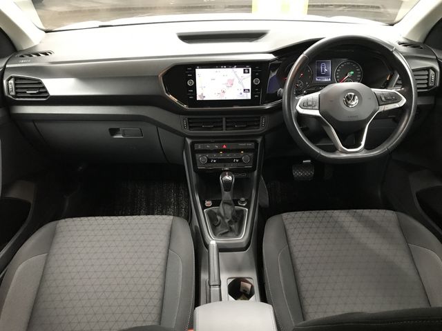 VOLKSWAGEN T-CROSS 2020 Image 31