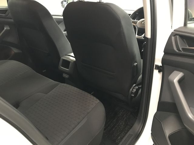 VOLKSWAGEN T-CROSS 2020 Image 31