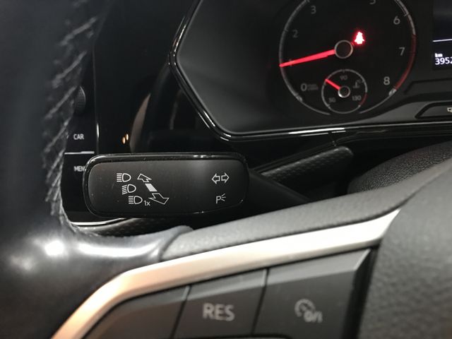 VOLKSWAGEN T-CROSS 2020 Image 31