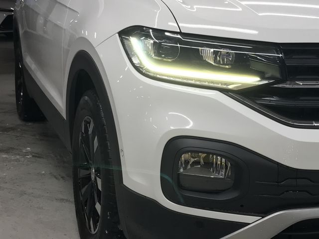 VOLKSWAGEN T-CROSS 2020 Image 31