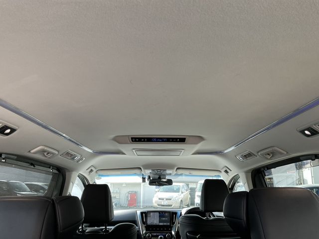 TOYOTA VELLFIRE 2018 Image 31