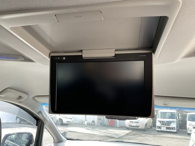 TOYOTA VELLFIRE 2018 Image 31