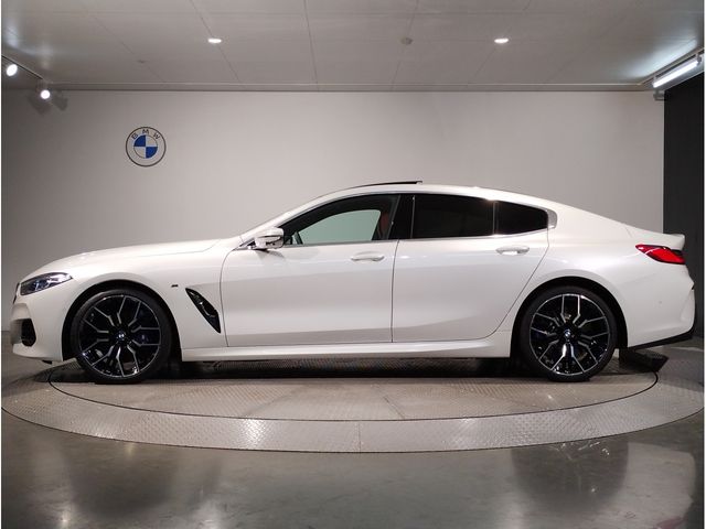 BMW 8SERIES GRAN COU 2024 Image 31