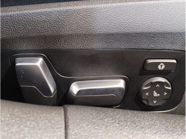 BMW 8SERIES GRAN COU 2024 Image 31