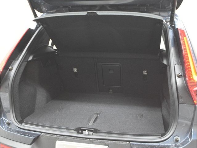 VOLVO XC40 2020 Image 31