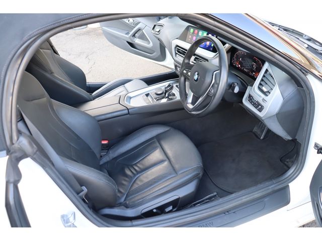 BMW Z4 2019 Image 31