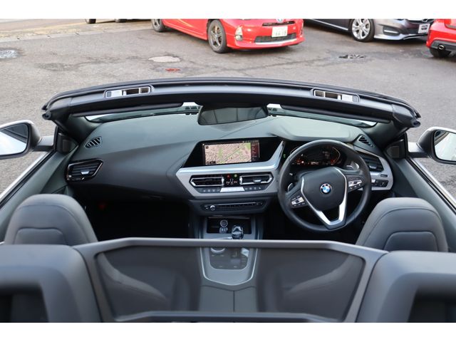 BMW Z4 2019 Image 31