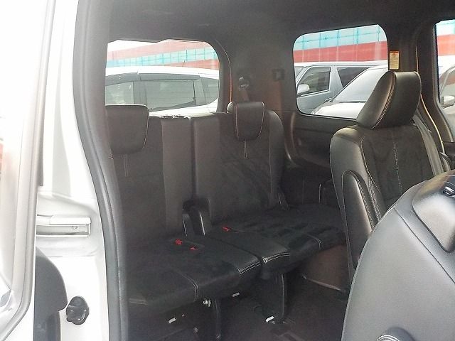 TOYOTA VOXY 2018 Image 31