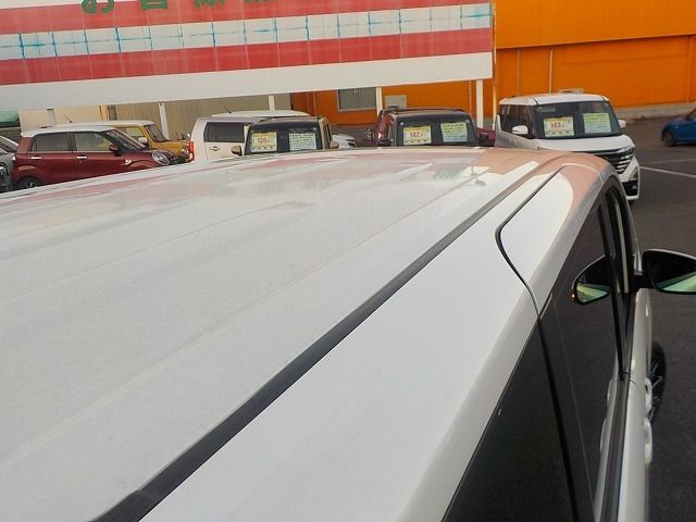 TOYOTA VOXY 2018 Image 31