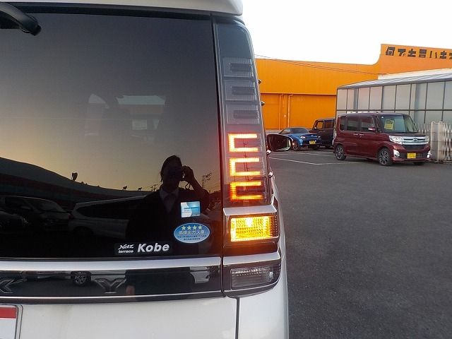 TOYOTA VOXY 2018 Image 31