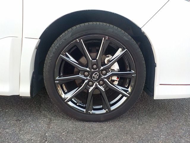 TOYOTA VOXY 2018 Image 31