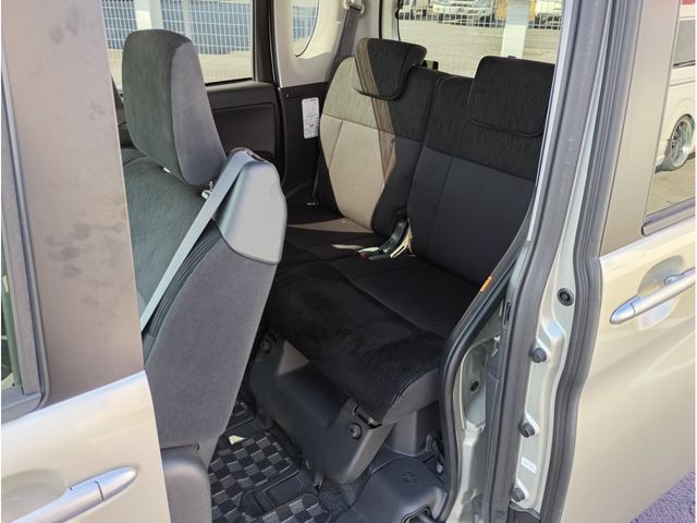 DAIHATSU TANTO 2013 Image 31