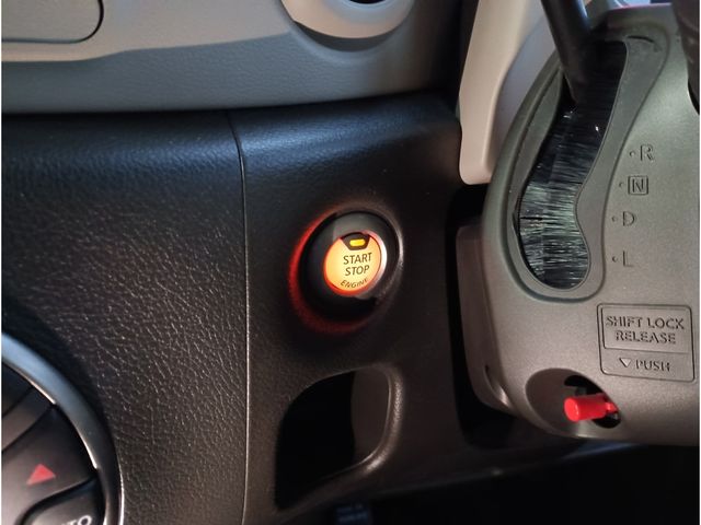 NISSAN CUBE 2010 Image 31