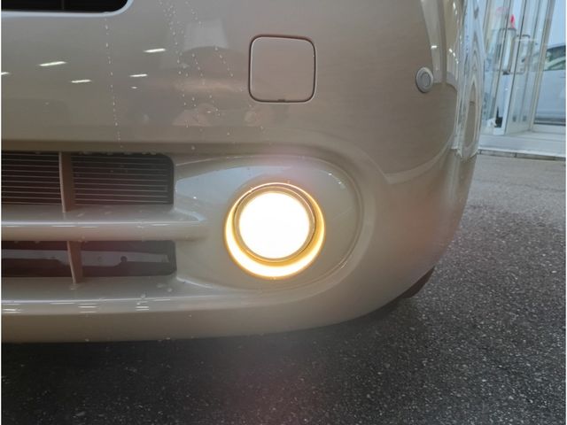 NISSAN CUBE 2010 Image 31