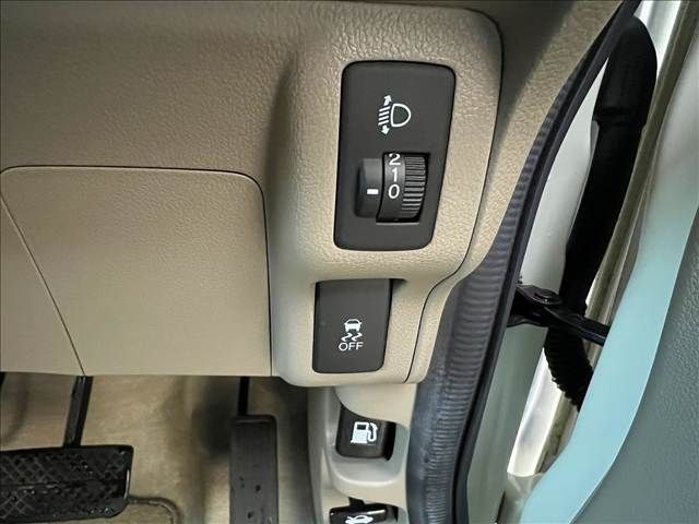 HONDA N BOX 2012 Image 31