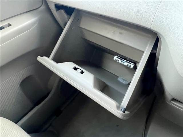 HONDA N BOX 2012 Image 31