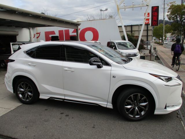 TOYOTA LEXUS NX300H AWD 2014 Image 31