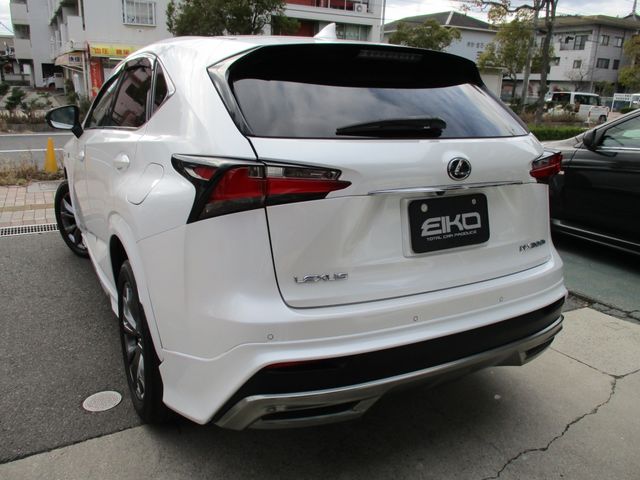 TOYOTA LEXUS NX300H AWD 2014 Image 31