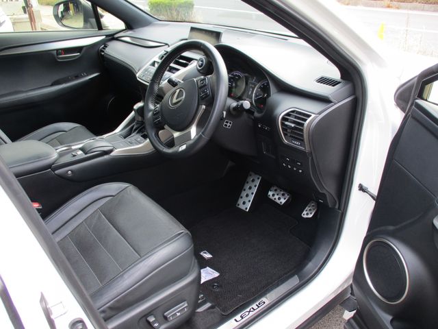 TOYOTA LEXUS NX300H AWD 2014 Image 31