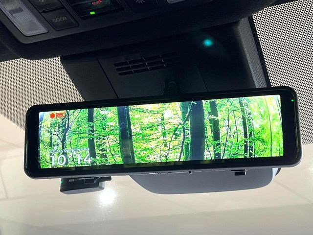 TOYOTA VOXY HYBRID 2025 Image 31