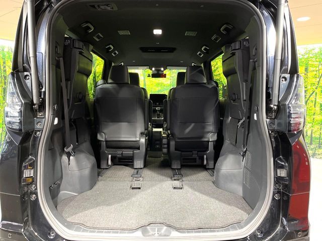 TOYOTA VOXY HYBRID 2025 Image 31