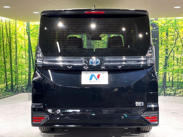 TOYOTA VOXY HYBRID 2025 Image 31