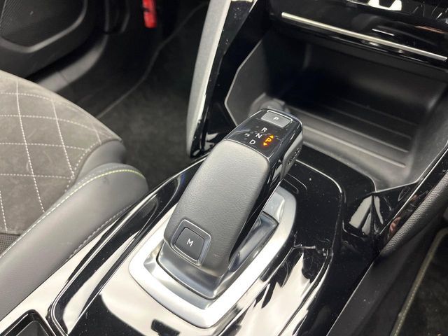 PEUGEOT 2008 2021 Image 31