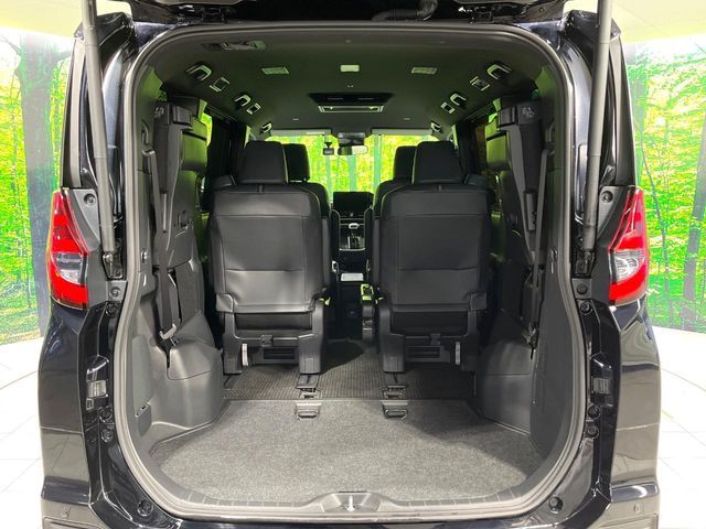 TOYOTA NOAH HYBRID 2025 Image 31