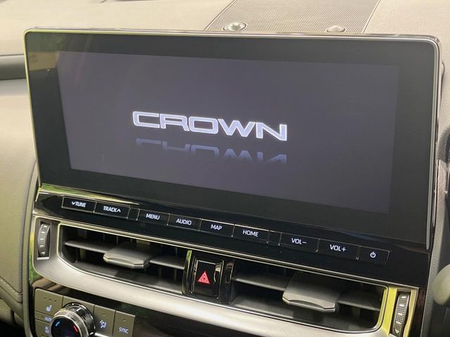 TOYOTA CROWN SEDAN HYBRID 2022 Image 31