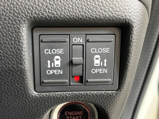 HONDA N BOX CUSTOM 2020 Image 31