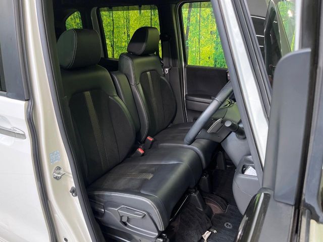 HONDA N BOX CUSTOM 2020 Image 31