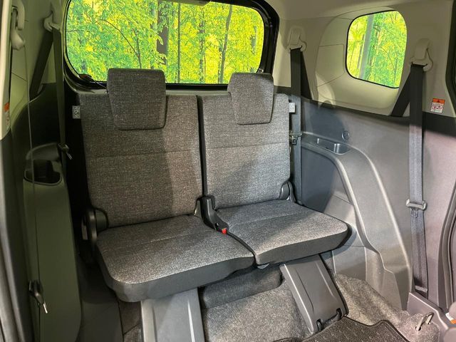 TOYOTA SIENTA HYBRID 2025 Image 31