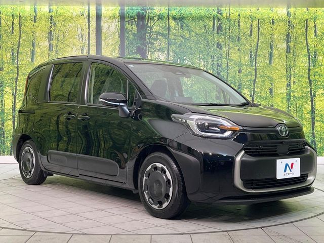 TOYOTA SIENTA HYBRID 2025 Image 31