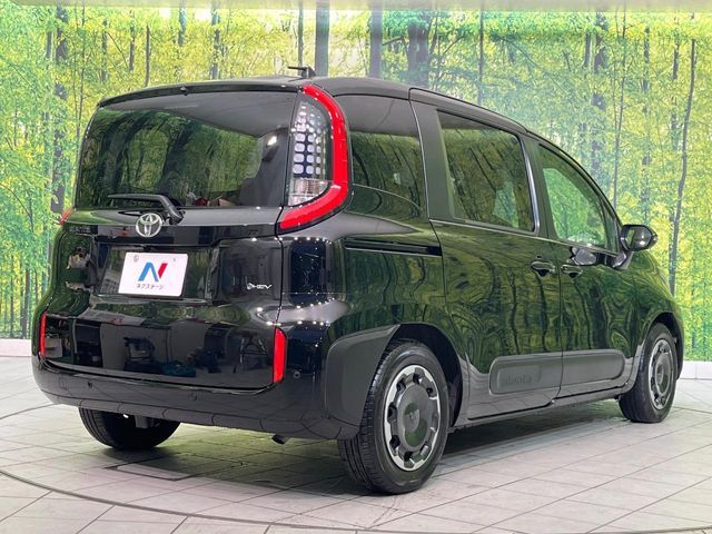 TOYOTA SIENTA HYBRID 2025 Image 31