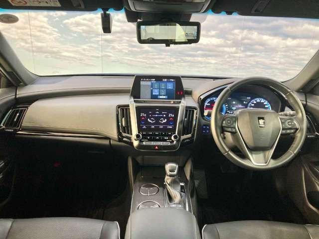 TOYOTA CROWN SEDAN HYBRID 4 2019 Image 31