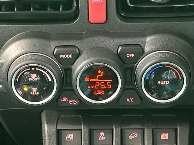 SUZUKI JIMNY NOMADE 2025 Image 31