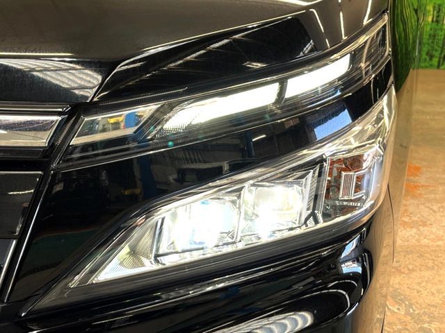 TOYOTA VOXY 2019 Image 31