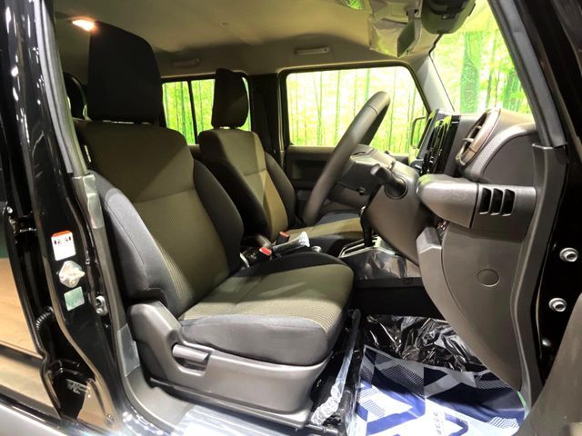 SUZUKI JIMNY NOMADE 2025 Image 31