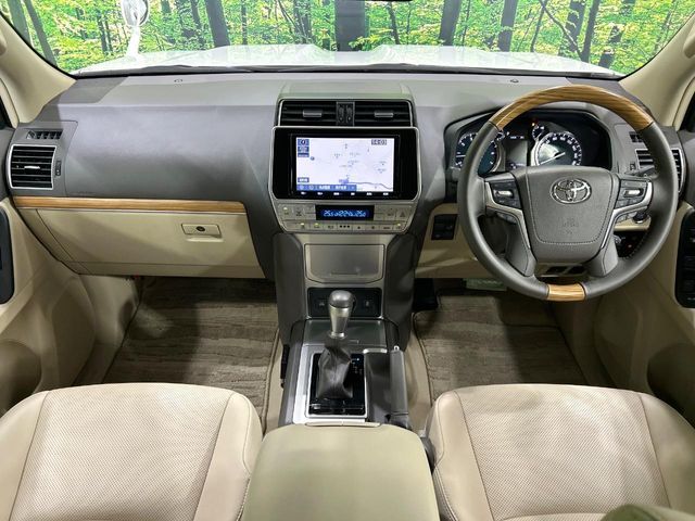 TOYOTA LANDCRUISER PRADO 2023 Image 31