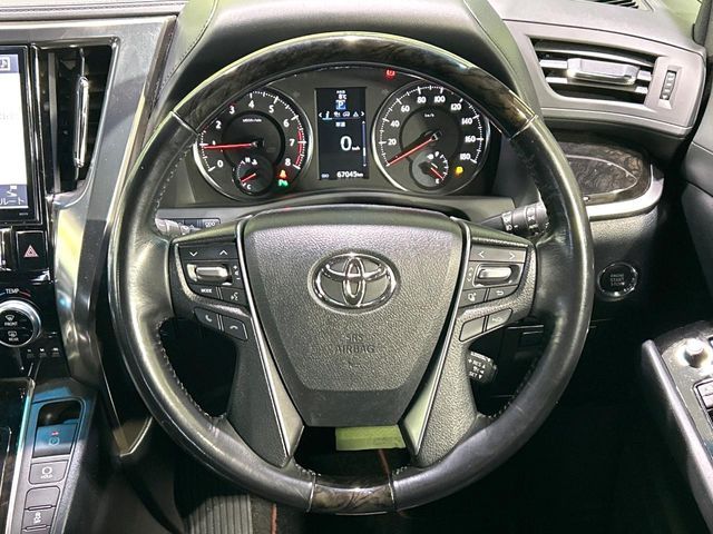 TOYOTA ALPHARD 2017 Image 31